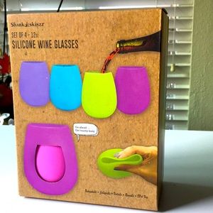 Shark Skinzz Silicone Wine Glasses New